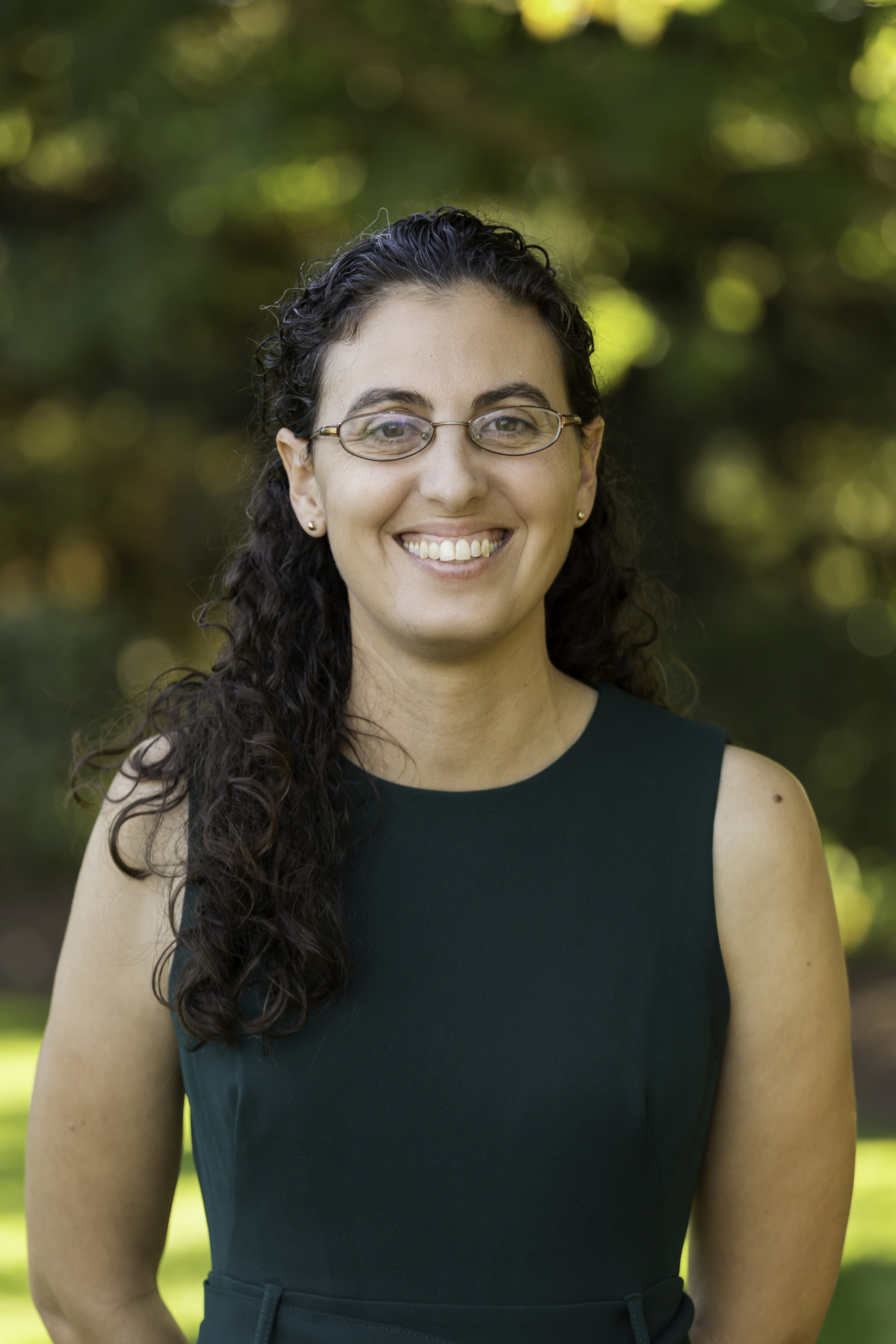 Nickie Alvernaz, Front-Desk Administrative Assistant